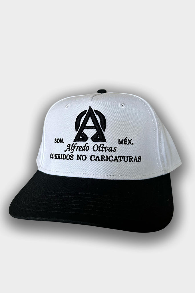 Gorra Blanca AO Corridos No Caricaturas